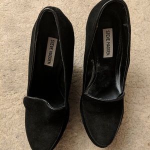 Black wedge heel shoes